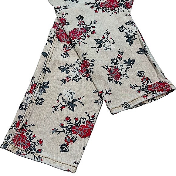 Almost Famous size 13 cream/tan jeans, red & white floral & green leaves design - Picture 4 of 13